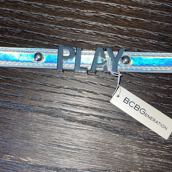 NWT BCBGeneration Iridescent affirmation bracelet PLAY - Picture 6 of 12